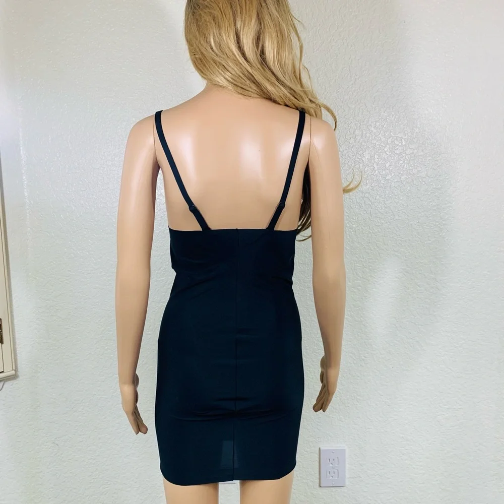 NWT SHAPING HALF SLIP / DKNY - Picture 2 of 7